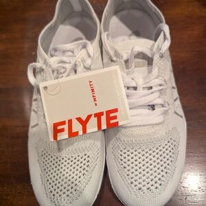 New NFINITY Flyte White Athletic Shoes 6.5